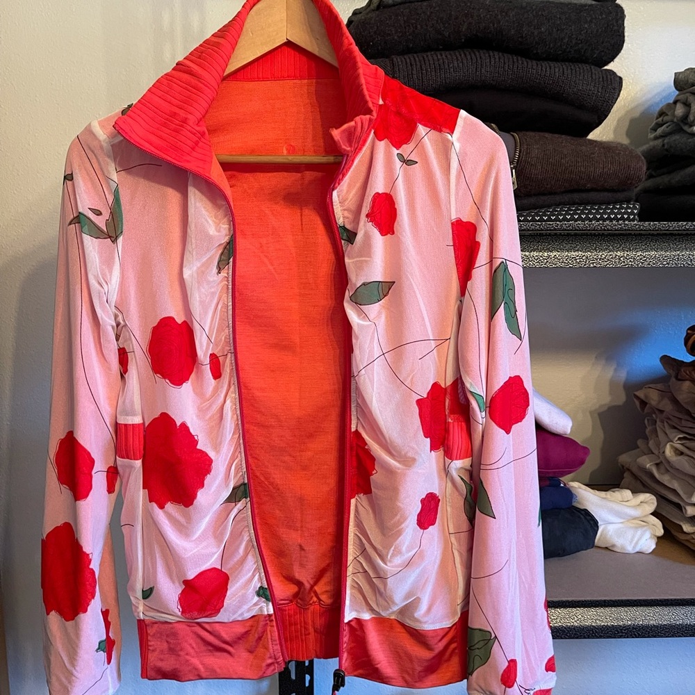 Reversible Lululemon Jacket - Picture 4 of 7